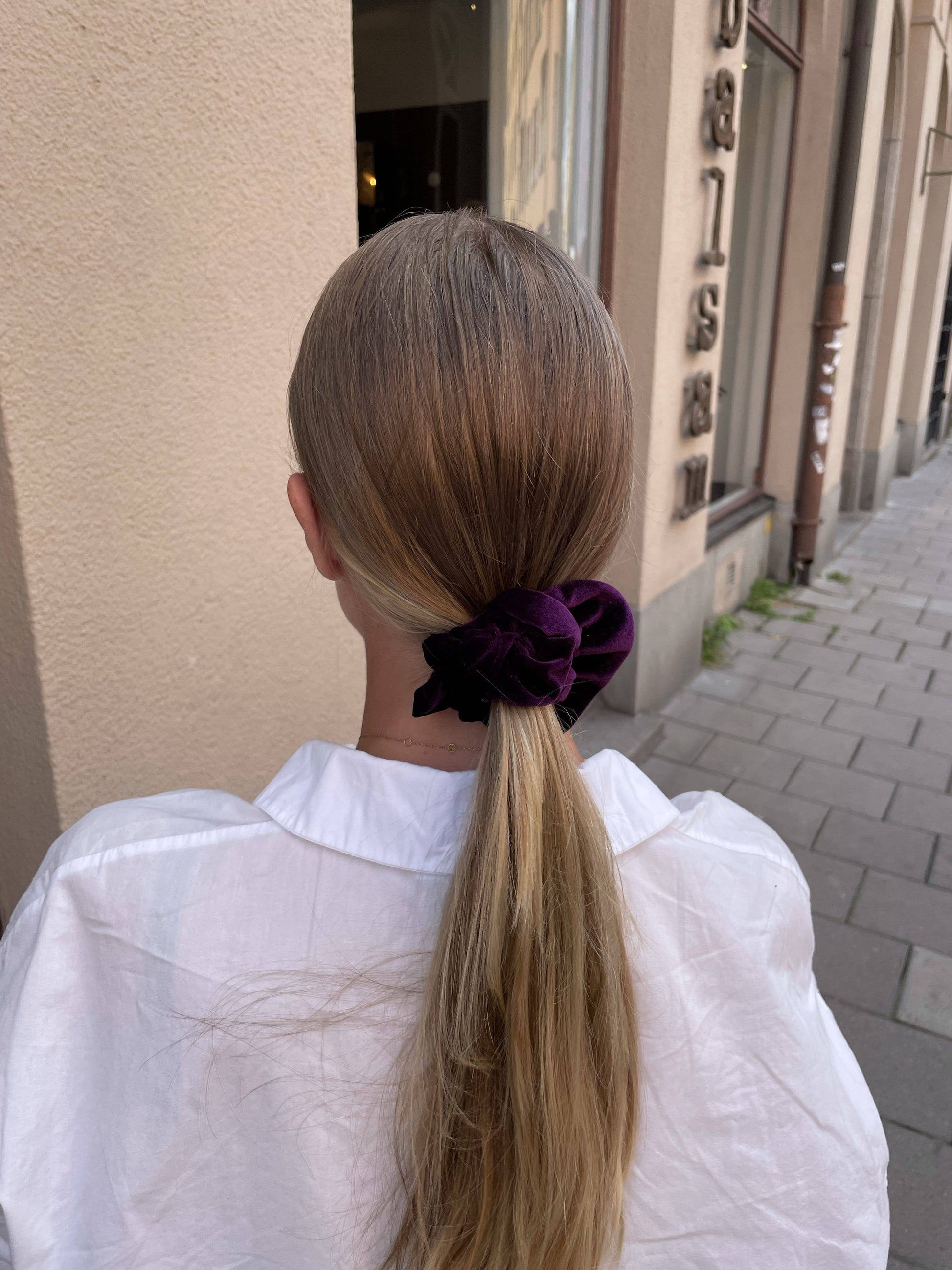 Velvet Scrunchie - Plum - Hermine Hold