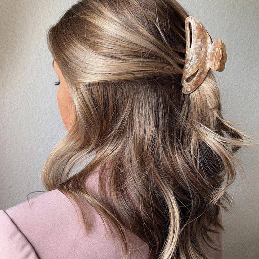Solid Hair Clip - Beige - Hermine Hold